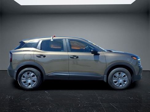 Used 2025 Nissan Kicks S AWD/4WD image 2