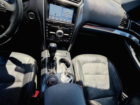 Used 2018 Ford Explorer Limited AWD/4WD image 18