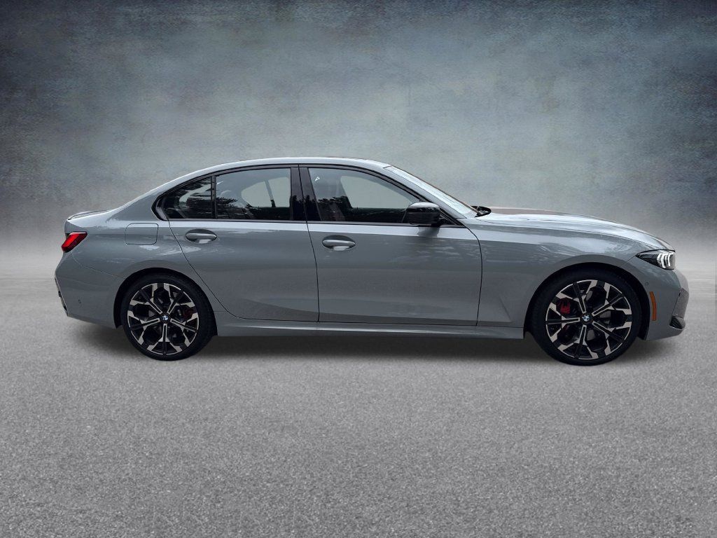 Used 2026 BMW 330i xDrive Sedan w/ M Sport Package AWD/4WD image 7