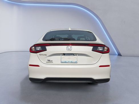 Certified 2024 Honda Civic EX-L image 4