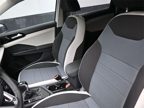 New 2025 Volkswagen Taos S image 19