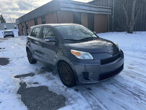 Used 2008 Scion xD image 3