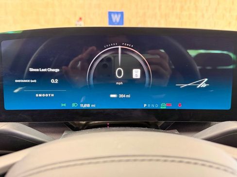 Used 2025 Lucid Air Touring AWD/4WD image 29