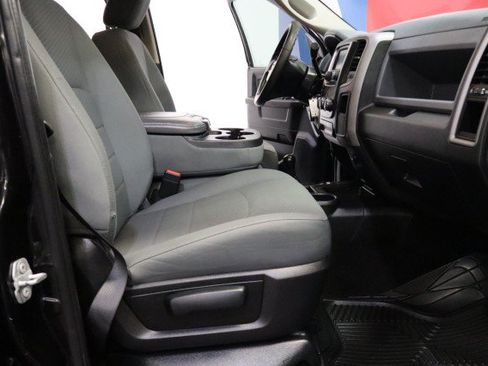 Used 2017 RAM 2500 Tradesman w/ Chrome Appearance Group AWD/4WD image 8