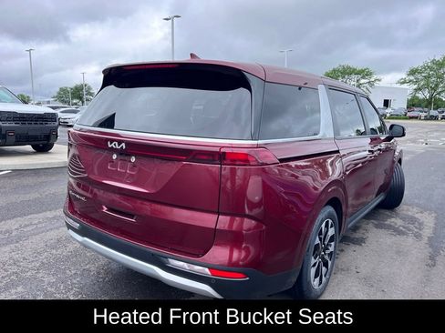 Used 2022 Kia Carnival EX FWD image 4