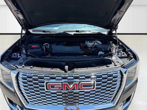 Used 2023 GMC Yukon XL Denali AWD/4WD image 33