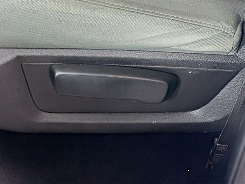 Used 2019 RAM 1500 Classic SLT RWD image 13