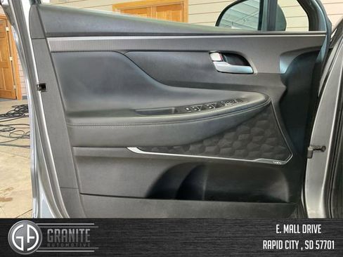 Used 2019 Hyundai Santa Fe Limited image 19