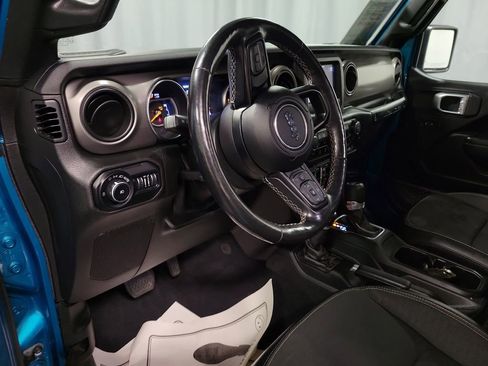 Used 2020 Jeep Wrangler Unlimited Sport image 13