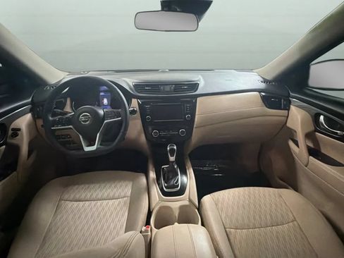 Used 2019 Nissan Rogue SV FWD image 9