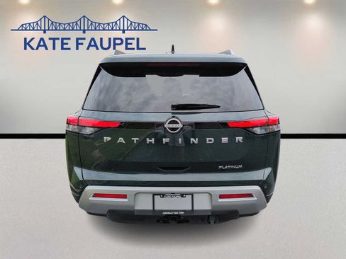 Used 2025 Nissan Pathfinder Platinum FWD image 6