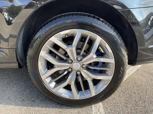 Used 2016 Land Rover Range Rover Sport SVR image 81