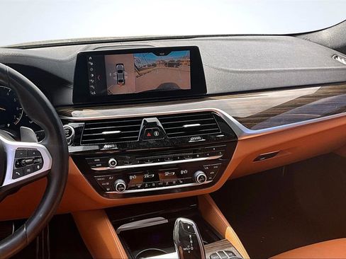 Used 2019 BMW M550i xDrive AWD/4WD image 9