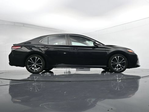 Used 2020 Toyota Camry SE w/ Audio Package FWD image 39