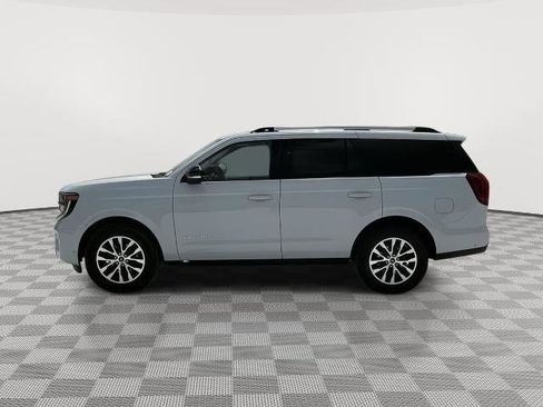 Certified 2025 Ford Expedition Platinum AWD/4WD image 3