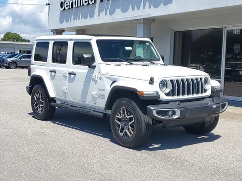 Used 2024 Jeep Wrangler Unlimited Sahara w/ Technology Group AWD/4WD image 38
