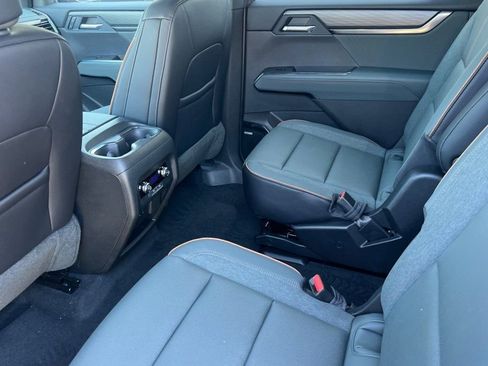 New 2026 GMC Acadia AT4 w/ Super Cruise Package image 9