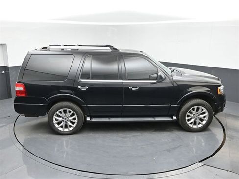 Used 2017 Ford Expedition Limited image 45