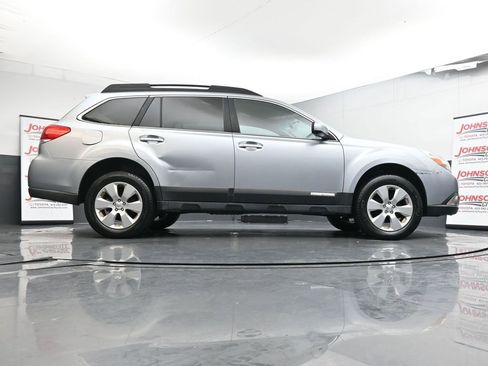 Used 2012 Subaru Outback 2.5i Premium image 42