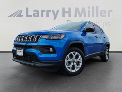 Used 2025 Jeep Compass Latitude w/ Convenience Group