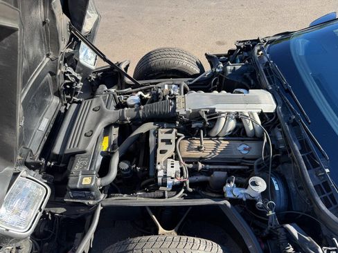 Used 1986 Chevrolet Corvette Coupe image 18