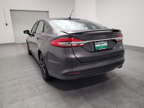 Used 2018 Ford Fusion SE w/ Equipment Group 201A FWD image 6