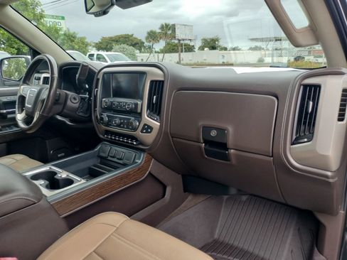 Used 2017 GMC Sierra 1500 Denali w/ Denali Ultimate Package AWD/4WD image 20