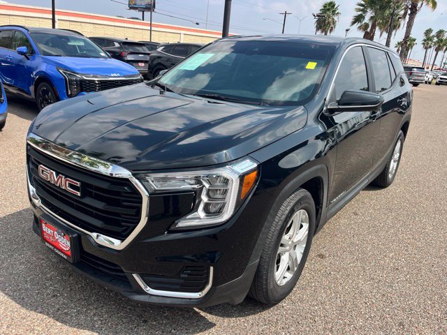 Used 2024 GMC Terrain SLE w/ LPO, Floor Liner Package FWD image 3