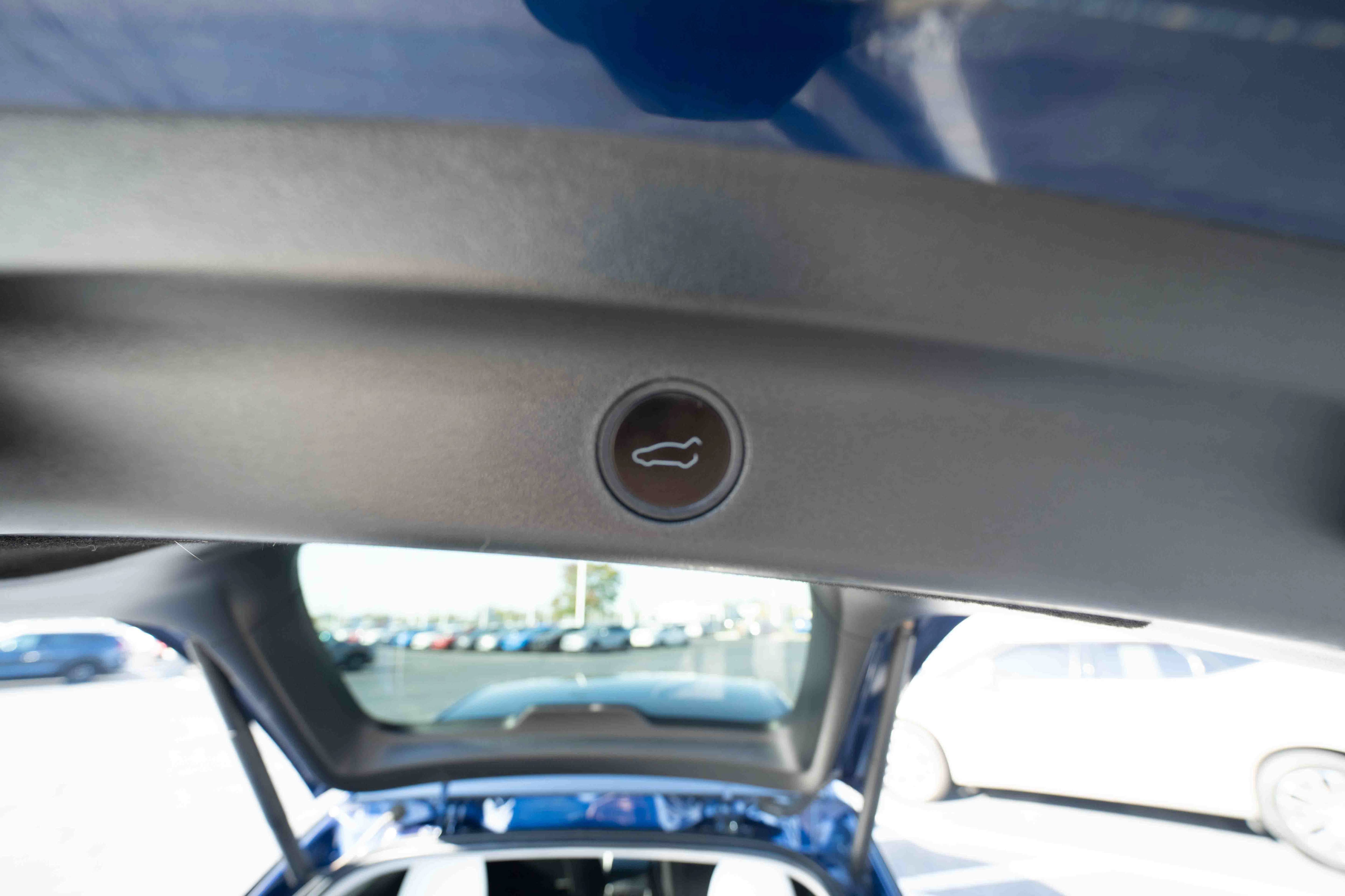 Used 2023 Tesla Model Y Performance AWD/4WD image 27