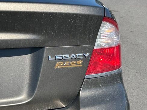 Used 2009 Subaru Legacy 2.5i Special Edition AWD/4WD image 6