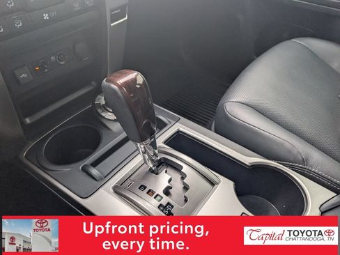 Used 2024 Toyota 4Runner Limited AWD/4WD image 25