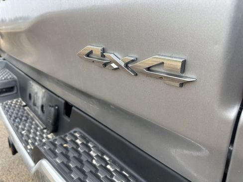 Used 2025 RAM 1500 Laramie image 10
