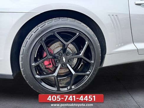 Used 2015 Chevrolet Camaro LS RWD image 23