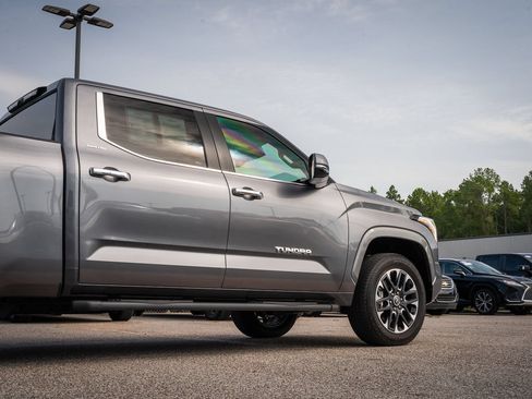 Used 2024 Toyota Tundra Limited w/ Power Package AWD/4WD image 11