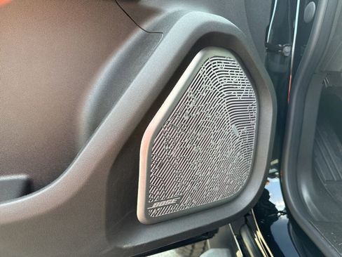 New 2025 GMC Hummer EV 2X image 22