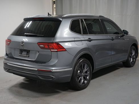 Used 2022 Volkswagen Tiguan SE FWD image 8