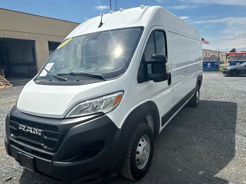 Used 2023 RAM ProMaster 2500 FWD image 2