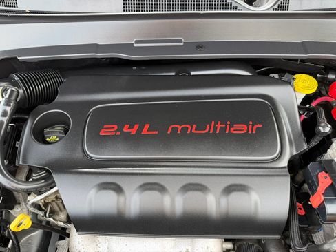 Used 2019 Jeep Compass Latitude AWD/4WD image 52