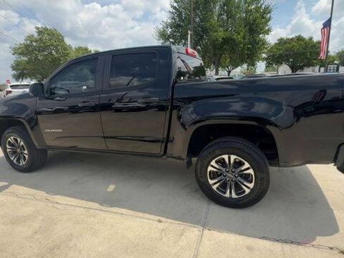 Used 2021 Chevrolet Colorado W/T w/ WT Convenience Package image 6