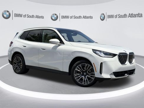 Certified 2025 BMW X3 xDrive30i w/ Convenience Package AWD/4WD image 2