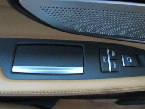 Used 2013 BMW ALPINA B7 xDrive w/ Driver Assistance Pkg image 32