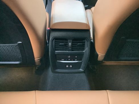 Used 2023 BMW 330e w/ Premium Package image 22