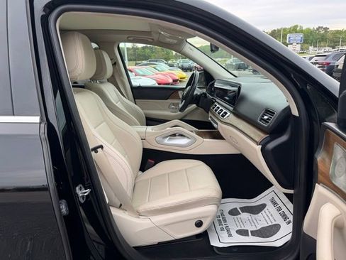 Used 2022 Mercedes-Benz GLE 350 w/ Premium Package image 9