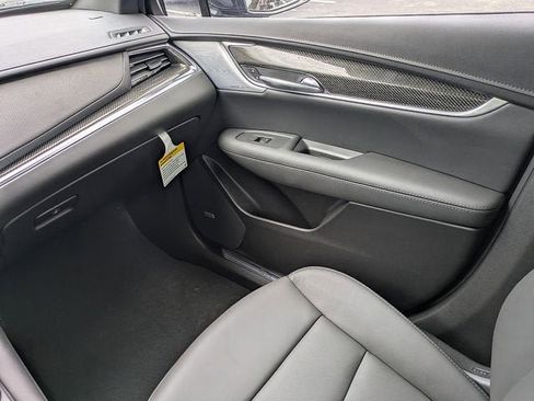 New 2026 Cadillac XT5 Sportv w/ LPO, Floor Liner Package AWD/4WD image 16