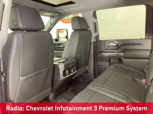 Used 2022 Chevrolet Silverado 3500 LTZ w/ LTZ Convenience Package image 16