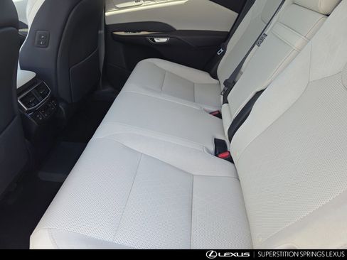 New 2026 Lexus RX 450h AWD image 23