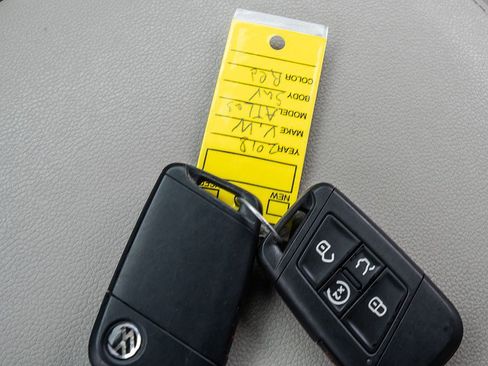 Used 2018 Volkswagen Atlas SE image 33