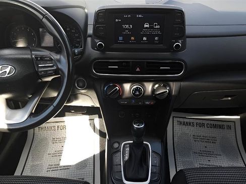 Used 2018 Hyundai Kona SEL w/ SEL Tech Package 02 FWD image 15