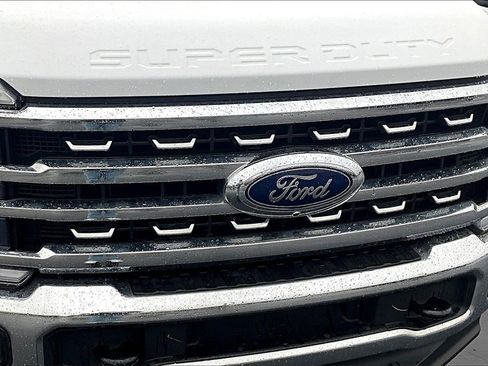 Used 2023 Ford F350 Lariat w/ Snow Plow Prep Package image 30