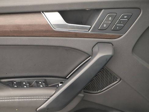 Certified 2022 Audi Q5 2.0T Premium Plus w/ Premium Plus Package image 24